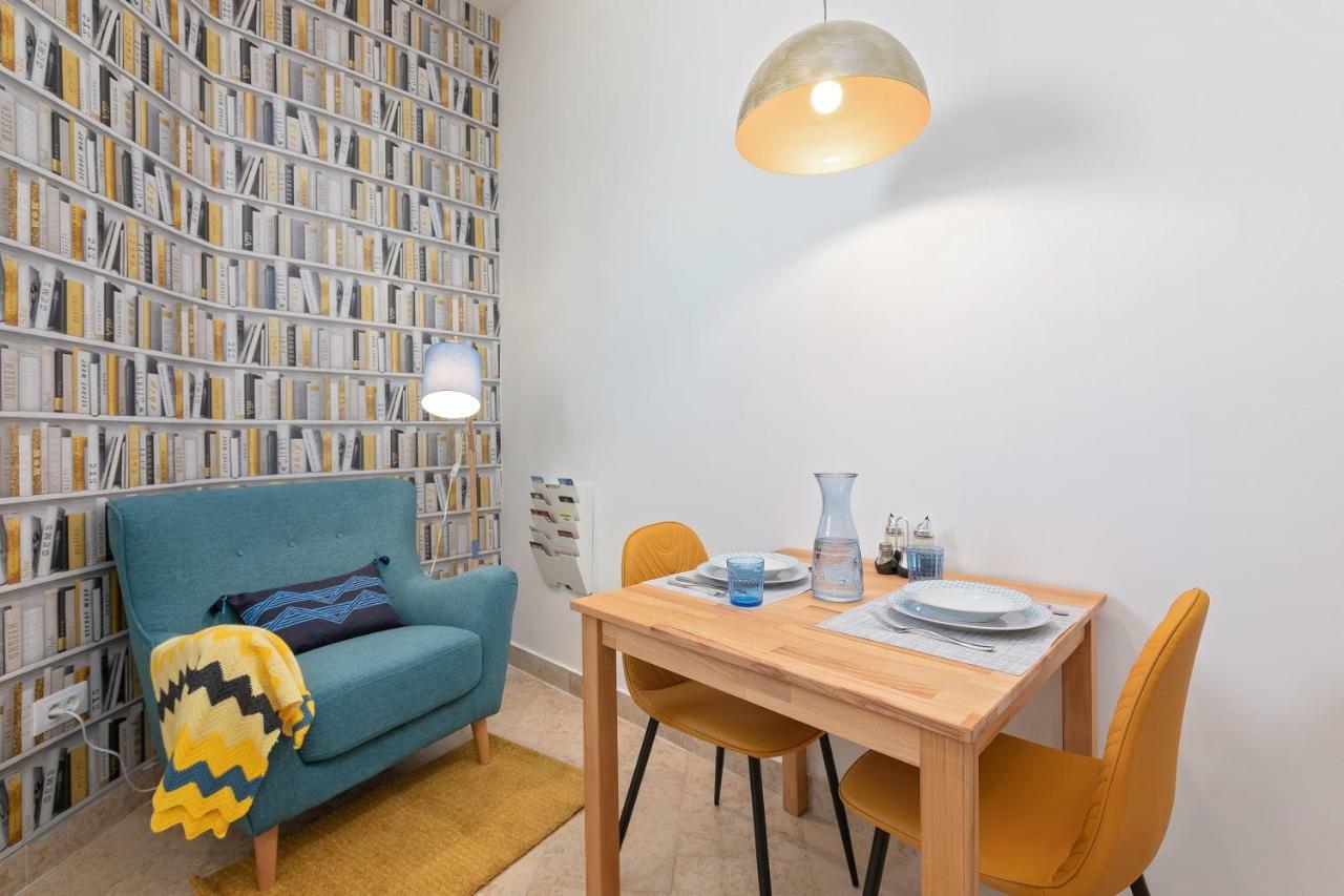 Apartment Arena Pula Luaran gambar